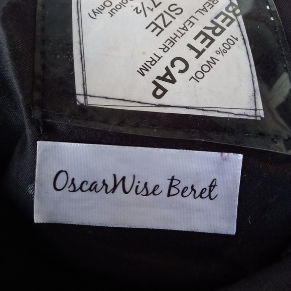 Classic Black Wool Beret cap - Picture 5 of 6